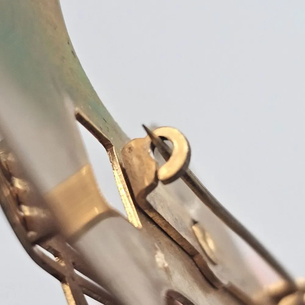 Vtg Cello Bass Brooch Pin Brass Dimensional Rhinestone Music Notes 1950s - Picture 8 of 9